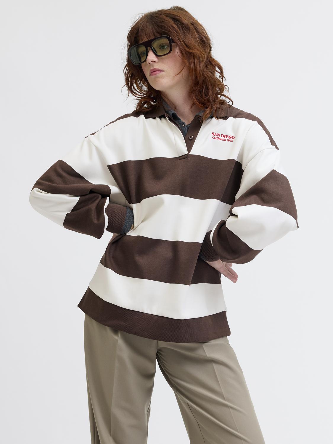 model_shot-front